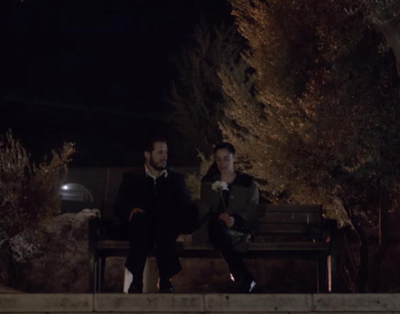 רווקות דתית נראת טוב על המסך (צילום: אתיאל ציון)