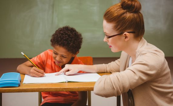 המורה בבית הספר היסודי – מעצב את דור העתיד
