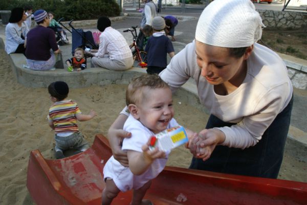 האמא היהודייה – לא מה שחשבתם; עכשיו ביוטיוב