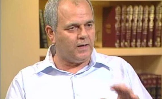 קריאות לפיטוריו של המדען הראשי של משרד החינוך: "יצא נגד תורת האבולוציה"