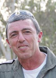 התנגדות בתוך הרבנות הצבאית לרבצ"ר החדש