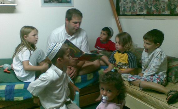 סיפורי ילדים עם חיים ולדומירסקי