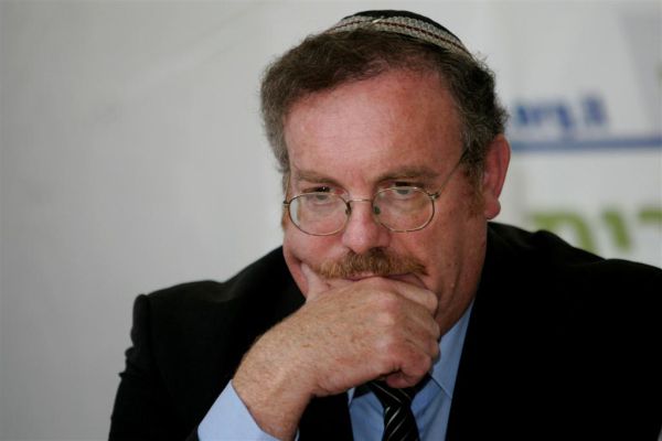 האם ניסו להדיח את השר בזמן שהוא יושב שבעה?