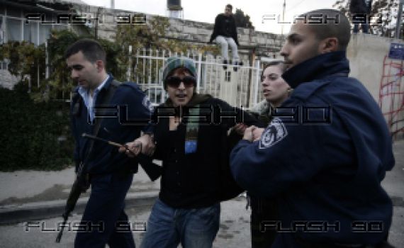 חופש הטימטום? מפגינה מהשמאל התפשטה בהתנחלות