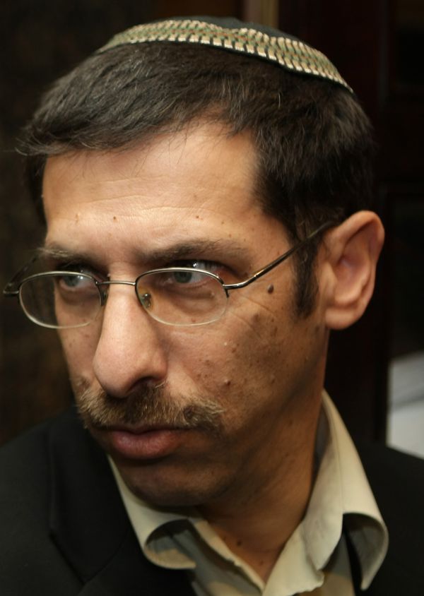 אורבך לחכי"ם מהשמאל: "אתם השתגעתם?"