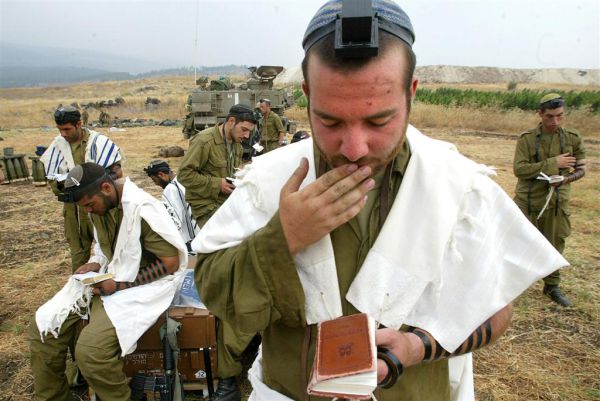 מותר גם להתרגש קצת מהתפילה לשלום המדינה