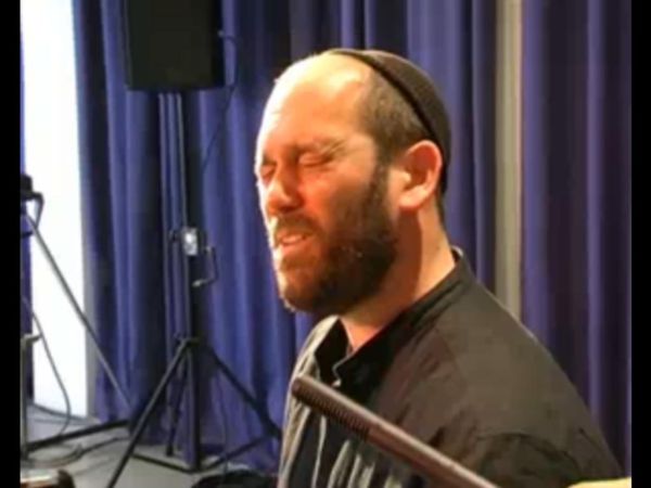 "חל שיפור אבל תמשיכו להתפלל על רבקה בת יעל"