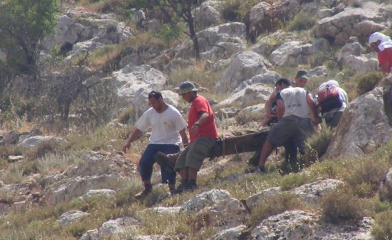 חייל נפצע מידויי אבנים – תלמידי המכינה נחלצו לעזרה