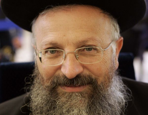 הרב אליהו: מי זה השמידל הזה? מחרחר ריב ומדון