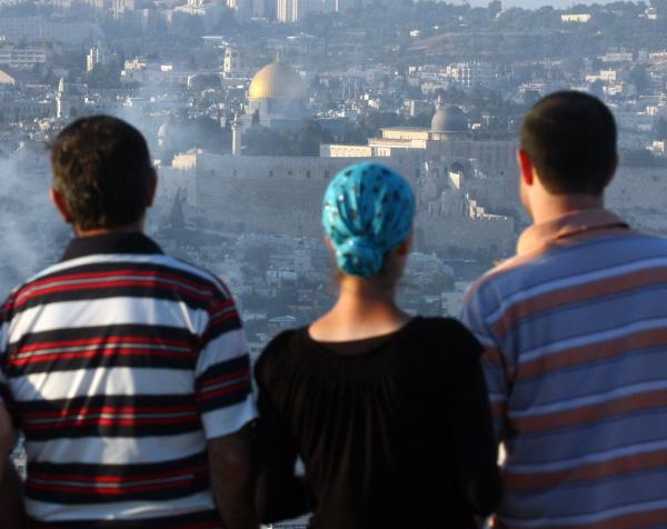 "לגור בי-ם זו אידיאולוגיה בדיוק כמו להתנחל בשומרון"