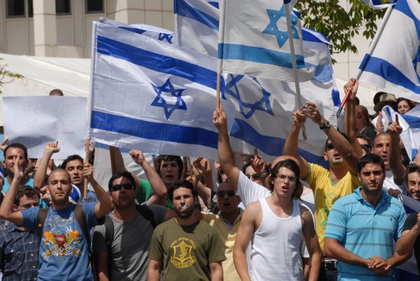 נקודת האור של השבוע: אלפי ישראלים יצאו לרחובות