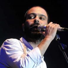 עמיר בניון וחברי הכנסת מציגים: שיר השייטת