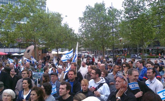 ברלין: הפגנת תמיכה בישראל ובלוחמי השייטת