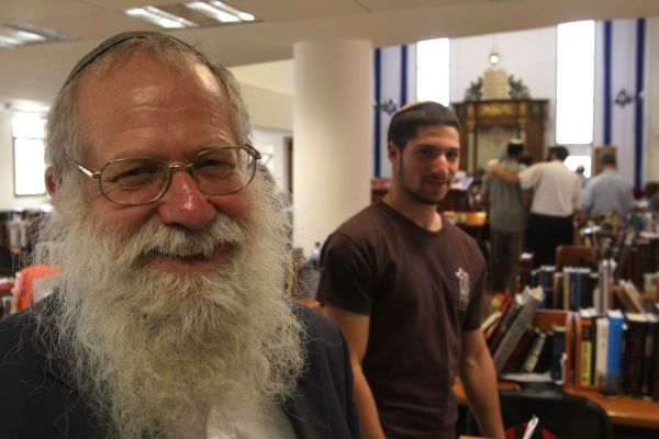 הרב דב ביגון: הרב אליהו היה כמו אבא טוב לכולנו