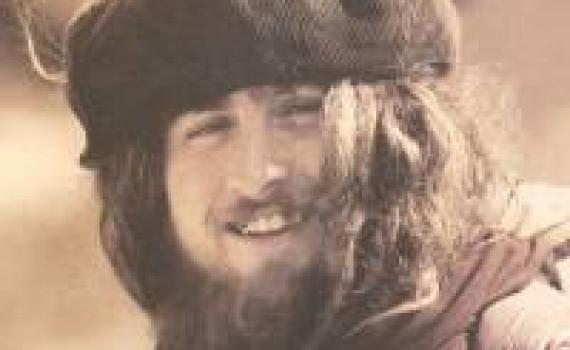 המוזיקה – בלקנית-ספרדית אבל המקצב גבעוני לגמרי