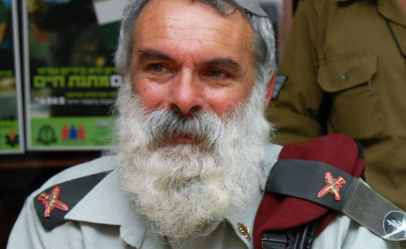 "הרבנים הראשים ניסו לסחוט ממני מינויים בהיותי רב צבאי"
