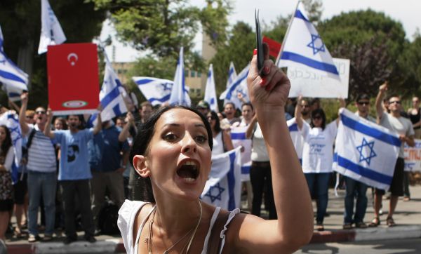 טענות באונ' ת"א: הכו סטודנטית רק בגלל שהיא ערביה