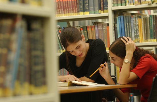 סדקים בועדה לבחינת שכר הלימוד באולפנות ובישיבות