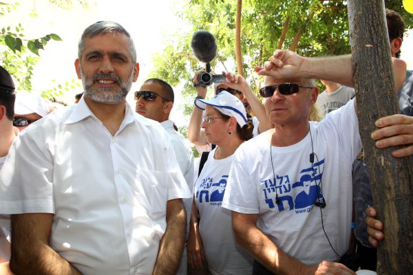 הוועד למען פולארד: למה ש"ס לא מביעה תמיכה ביהונתן?