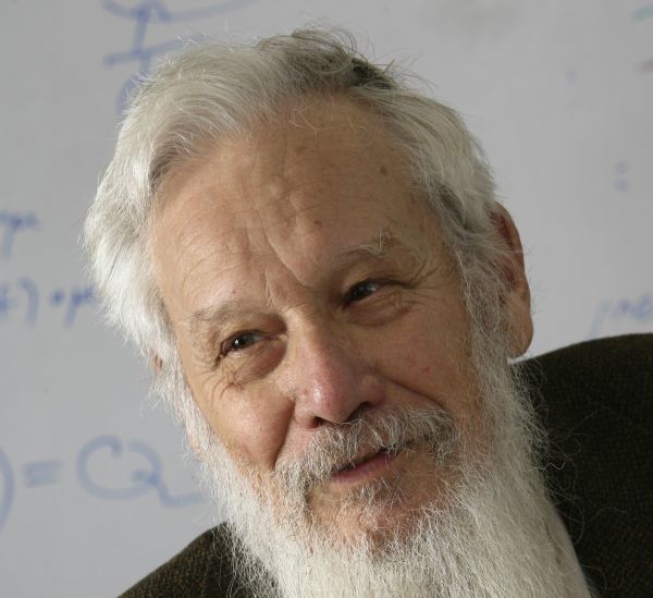 פרופ' אומן: המורים אמרו לי שיצא ממני נגר או מוסכניק