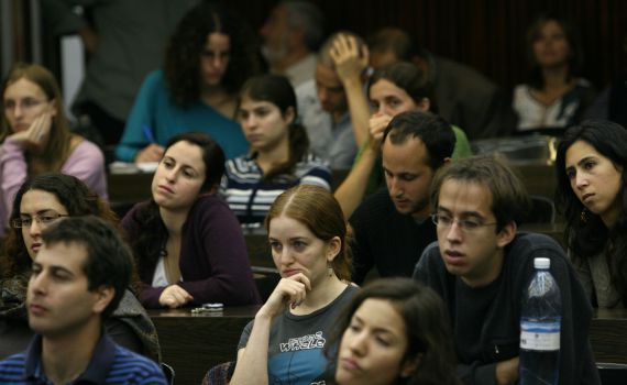 חבר הקהילה: יש למחות בתוקף על פיטורי ד"ר לויט
