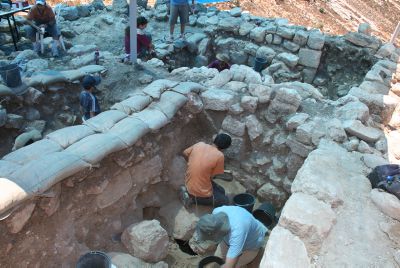 פלסטינאים חשפו בחברון מערכת קבורה מתקופת השופטים