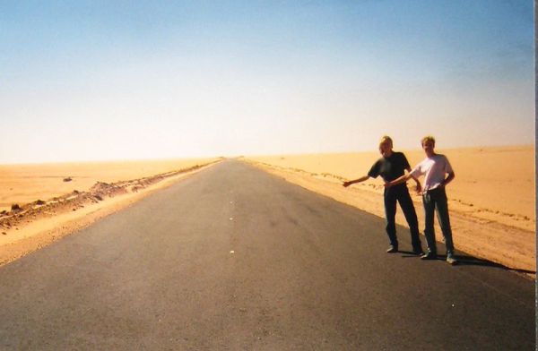 תם עידן הושטת האצבע. תכירו: טרמפ, דור הפייסבוק