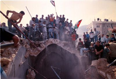 הרצחת וגם ירשת?! הפלסטינאים ירוויחו על שיפוץ מתחם קבר יוסף?!