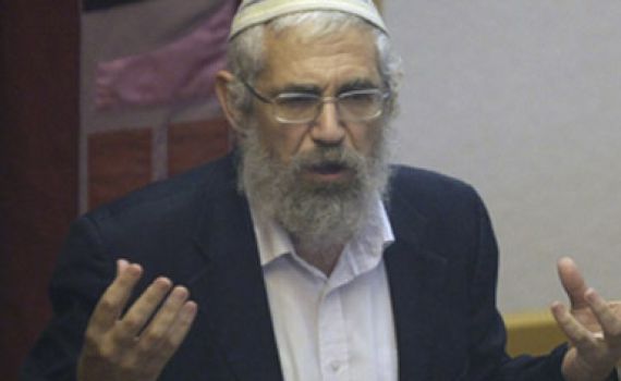 ברגע האחרון: בית-כנסת בת"א ביטל שיעור של הרב מוטי אלון