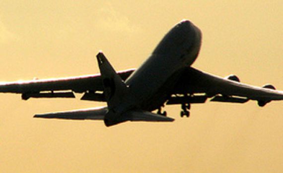 האם מותר לטייל בחו"ל?