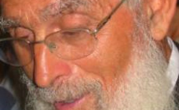 הרב יעקב אריאל: לא יכול לסמוך על שר שמבלה בפאבים