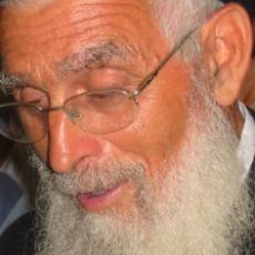 הרב יעקב אריאל: לא יכול לסמוך על שר שמבלה בפאבים