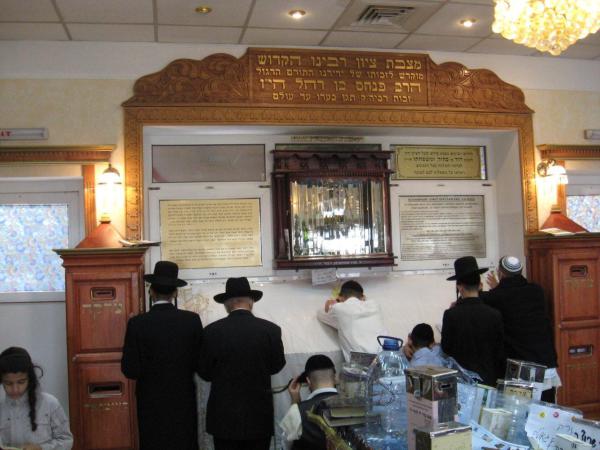 האם קברו של ר' נחמן מברסלב יעשה עלייה לישראל?