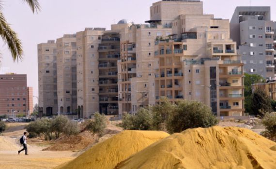 לשנה הבאה, בדירה חדשה ובנויה