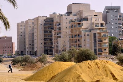 לשנה הבאה, בדירה חדשה ובנויה