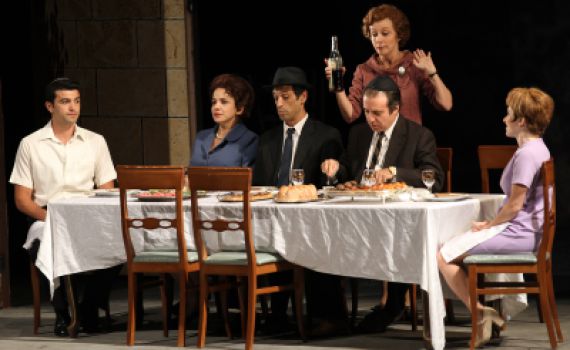 חרם נגדי בתאטרון: עקיבא נוף לא מוכן שמחרימי אריאל ישתמשו ביצירות שלו