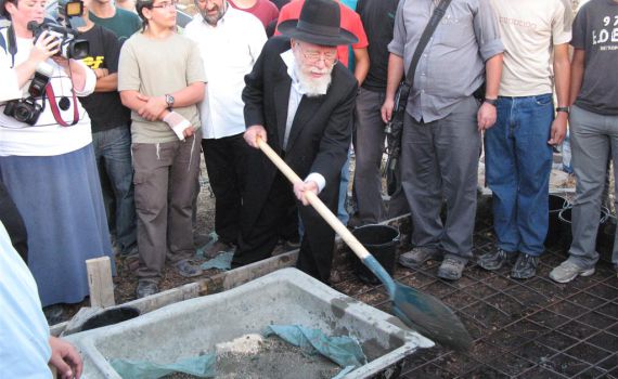 תשובה ציונית הולמת: סמוך למקום הפיגוע הוקם מבנה חדש