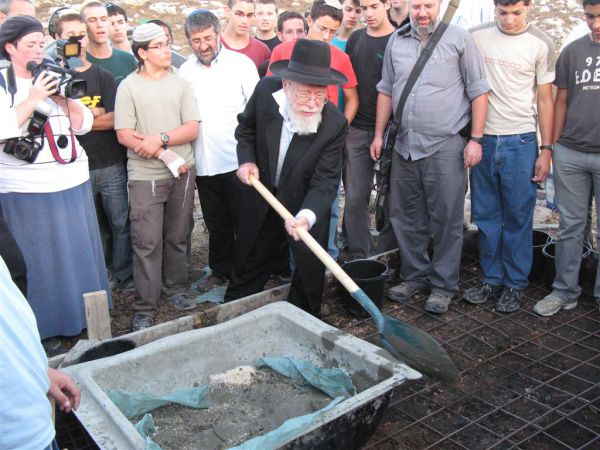 תשובה ציונית הולמת: סמוך למקום הפיגוע הוקם מבנה חדש