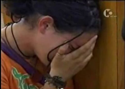 מרגש ומצמרר: תפילת הנערות בבית הכנסת בנווה דקלים