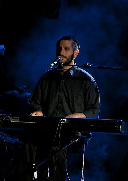 הלב נפתח והמעיין נבקע – "הלב והמעיין" מארחים את אביתר בנאי