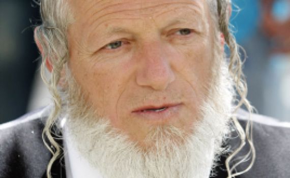 יהודה משי זהב "מבקש סליחה" מהחברה החרדית