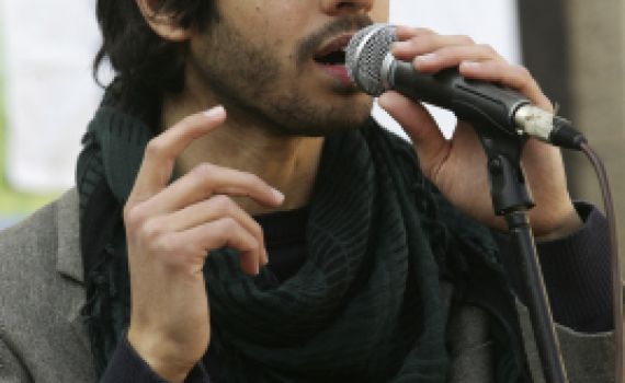 גר בקראוון ושר על ארגזים – קבלו את שי גבסו החדש