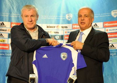 נבחרת ישראל בכדורגל צריכה קפה חזק שיעיר אותה. או נס