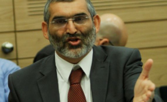 בן ארי למזכ"ל האו"ם: חקור את פשעי המלחמה האמריקאים