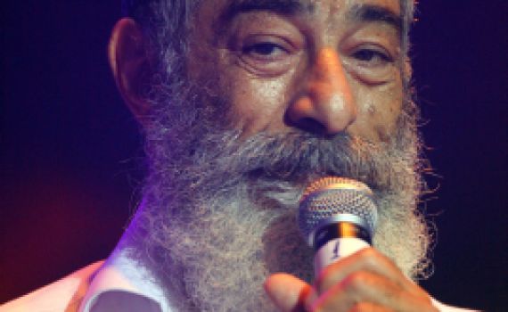 במופע של אריאל זילבר עדיין אפשר למצוא את זילבר הישן