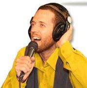 טוביה רוזנפלד (אסי וטוביה) במופע חדש