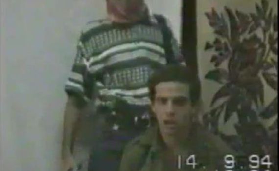 "הספירה לאחור": סרט תיעודי על חטיפת החייל נחשון וקסמן