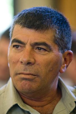 המשטרה תמליץ להעמיד לדין את גבי אשכנזי