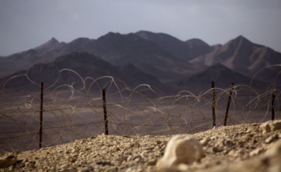 תחילת הסוף להברחות ולמסתננים. בונים גדר בגבול עם מצרים