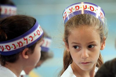 דעה: בתי ספר דתיים צריכים להיות מעורבים לכתחילה